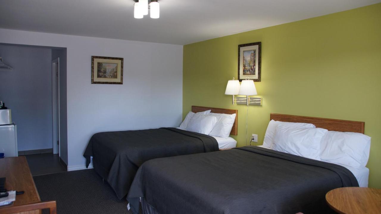 Robyn'S Motel Peterborough Exterior foto