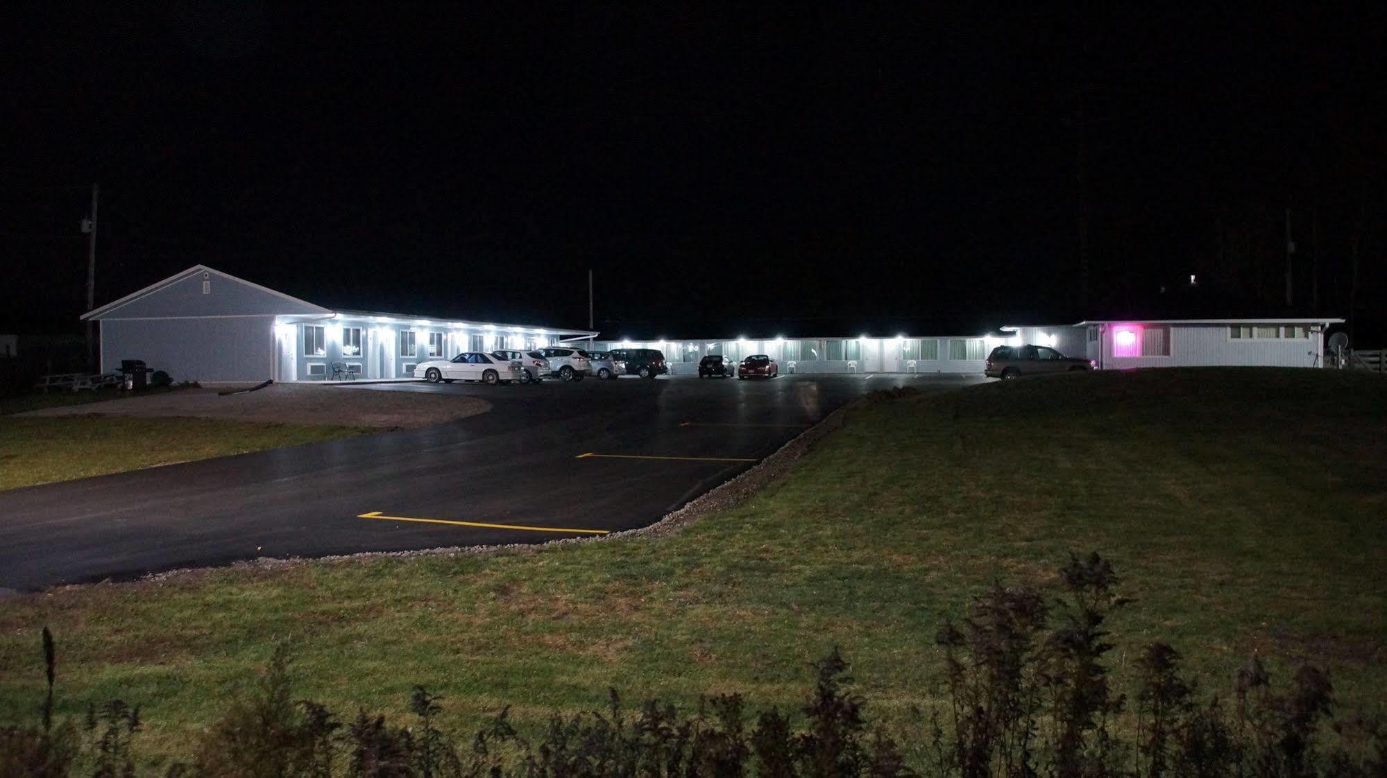 Robyn'S Motel Peterborough Exterior foto