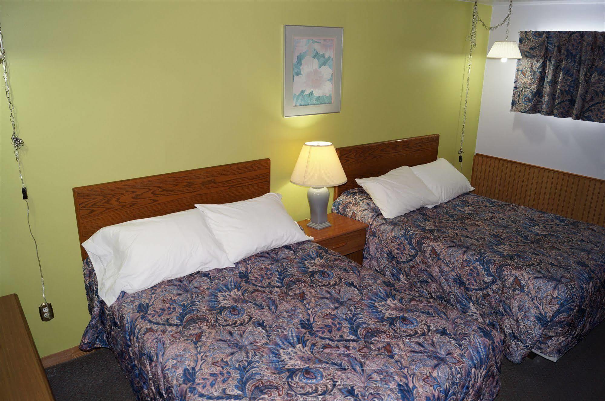 Robyn'S Motel Peterborough Exterior foto